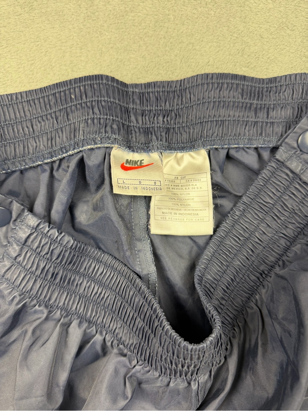 Nike tear away Navy Track Pants - Picture 2 of 5